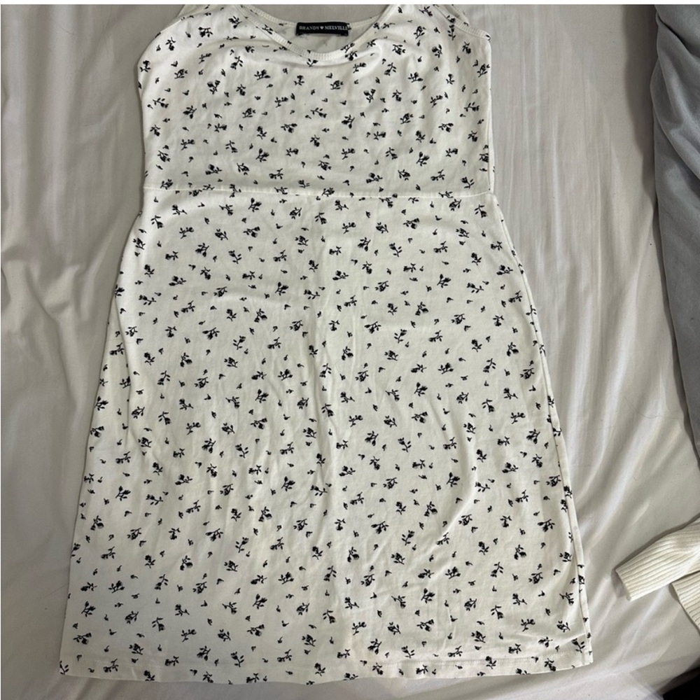 Brandy Melville White Floral Dress - Picture 4 of 4